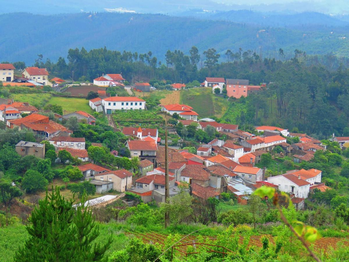 Casa Eira Do Povo 1 Pension Vale de Colmeias Buitenkant foto